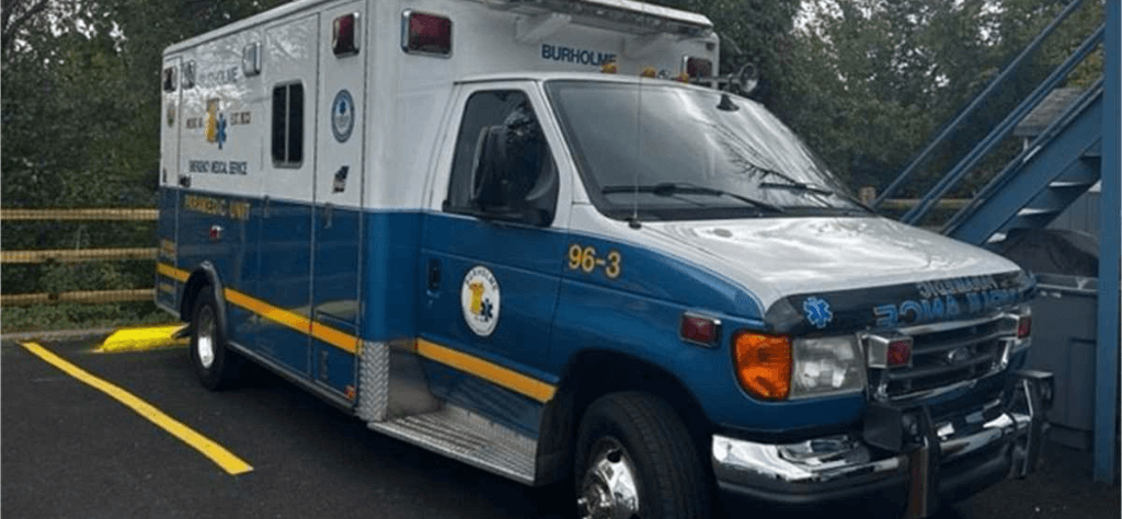 Used Ambulance image 2