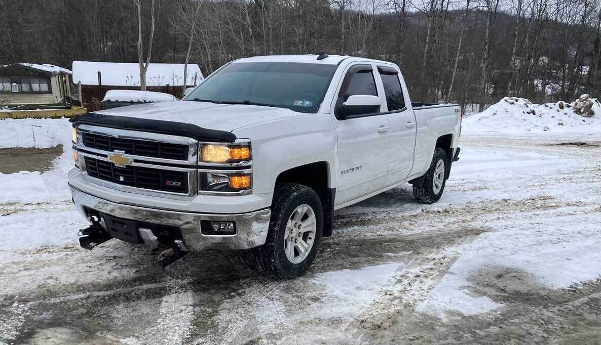 2015 Chevrolet Silverado 1500 Z71 Double Cab Pickup Truck with standard features for sale on Municibid, Otto Township.