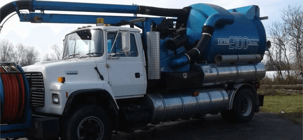 1994 Ford Vactor L8000 Diesel Vactor 2100 Series image