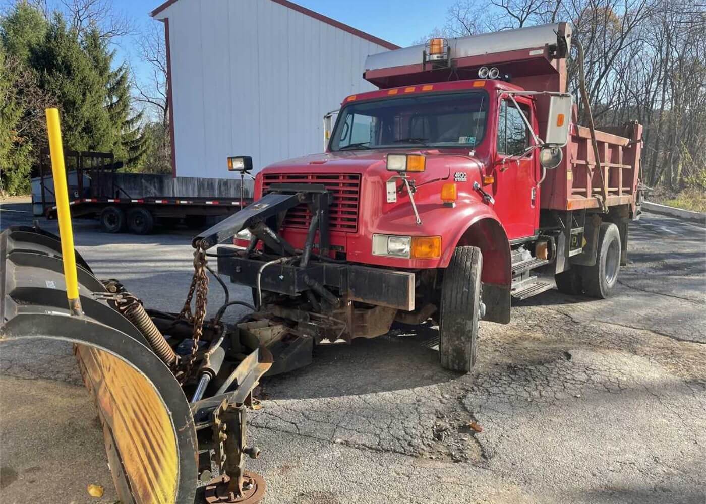Winter service dump truck vehicle
