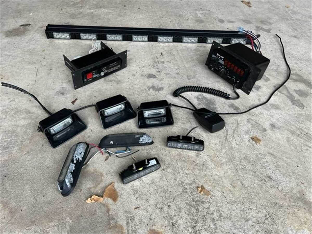 LED red/blue emergency lighting and controllers for sale on Municibid.