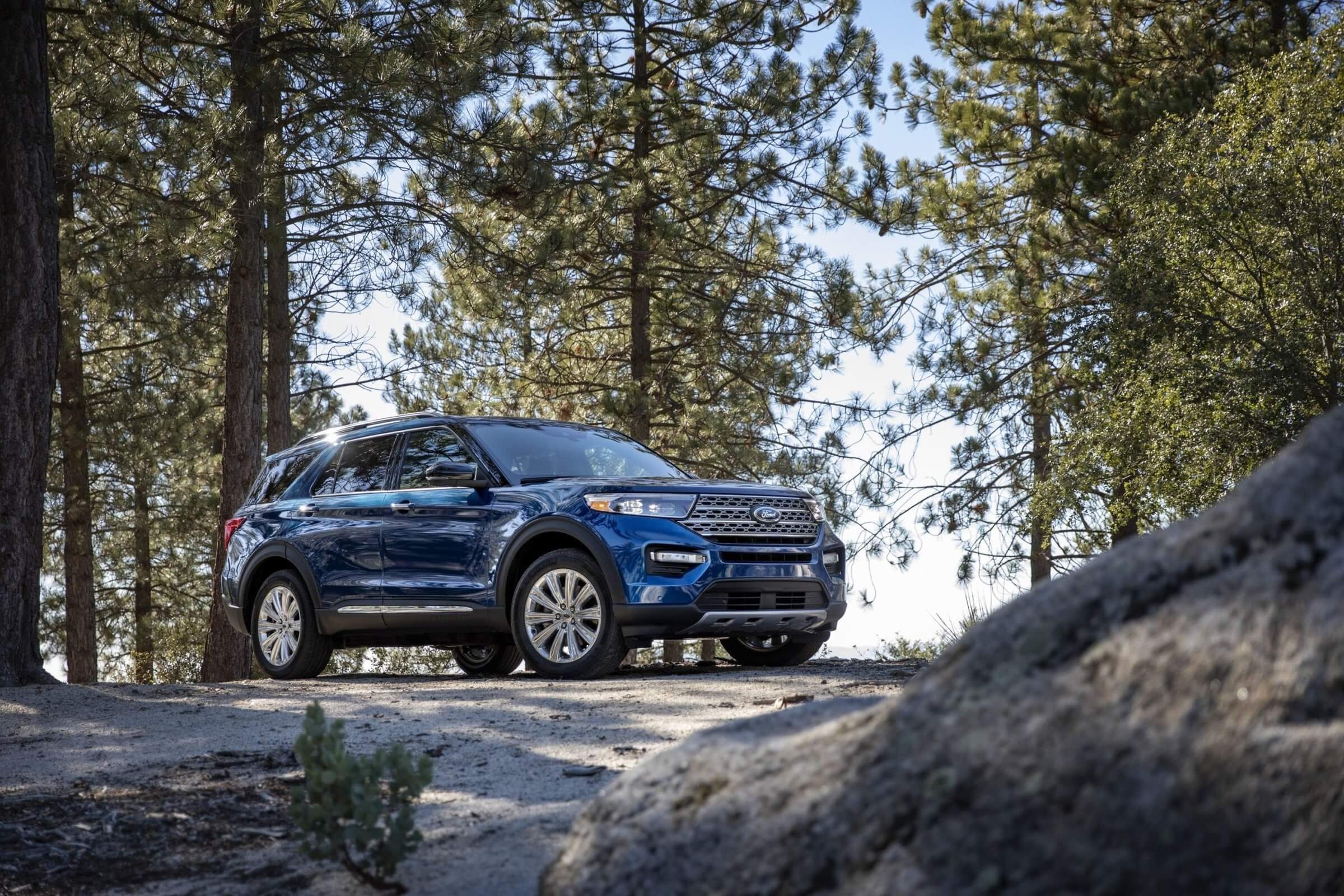 Dark blue 4x4, with high reliability, depending on how many miles you drive between changes of oil.