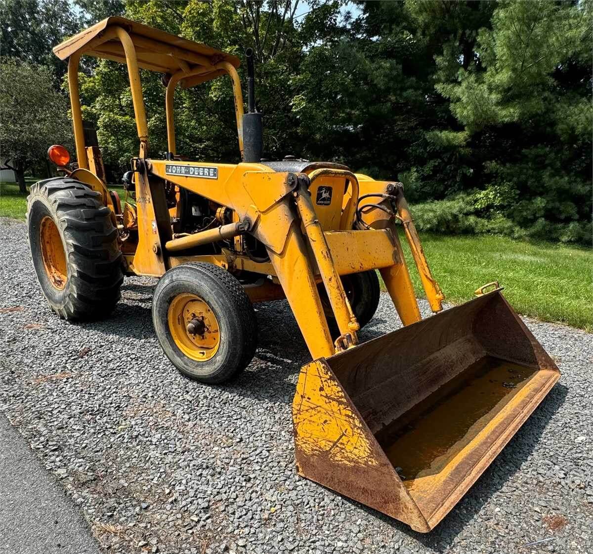 1983 John Deere JD302-A compact utility tractor, sold on Municibid, Township of Plainsboro.