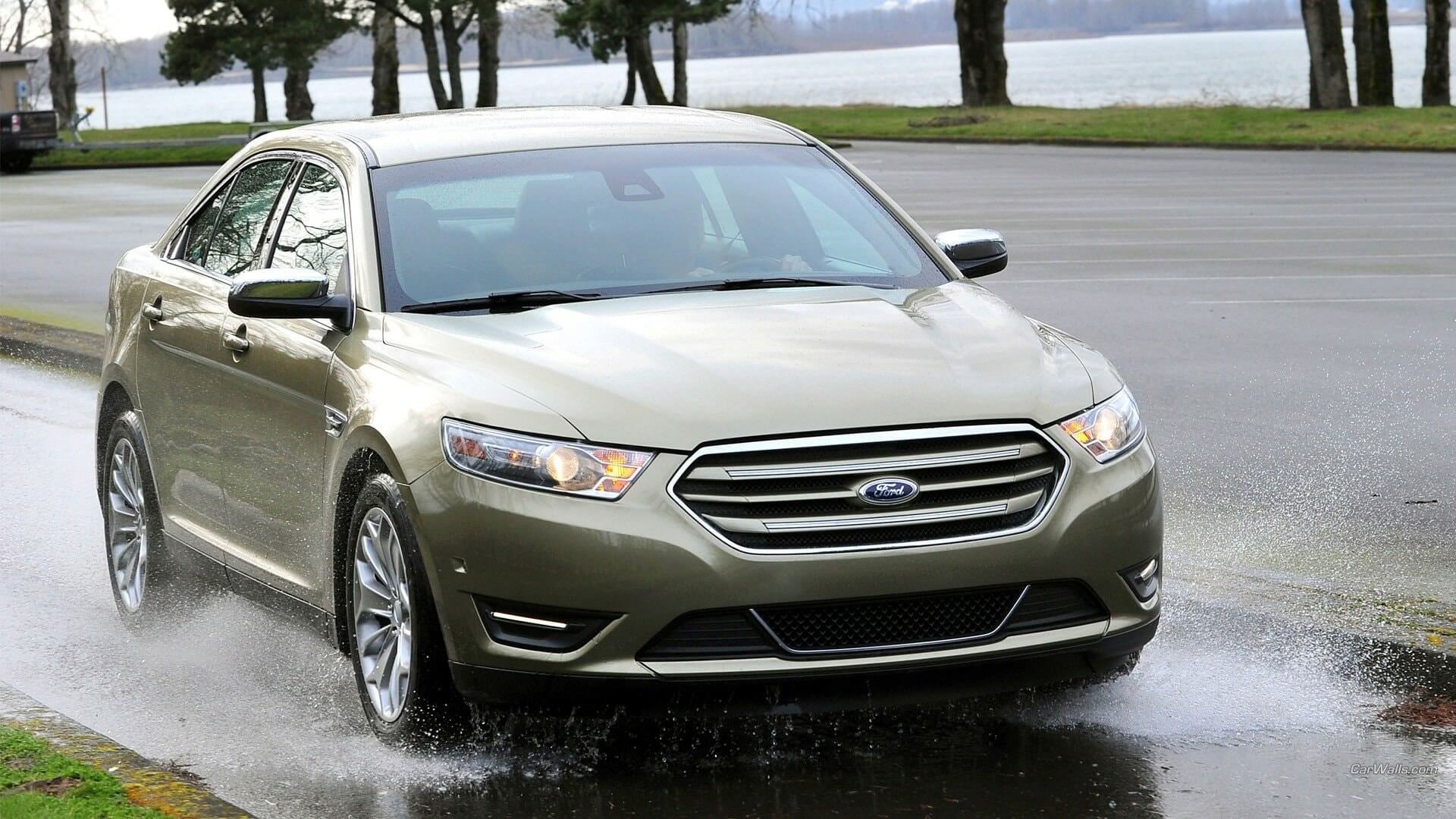 Gold car, among the newer models of Ford Taurus vehicles on the market and considered a reliable vehicle among drivers.