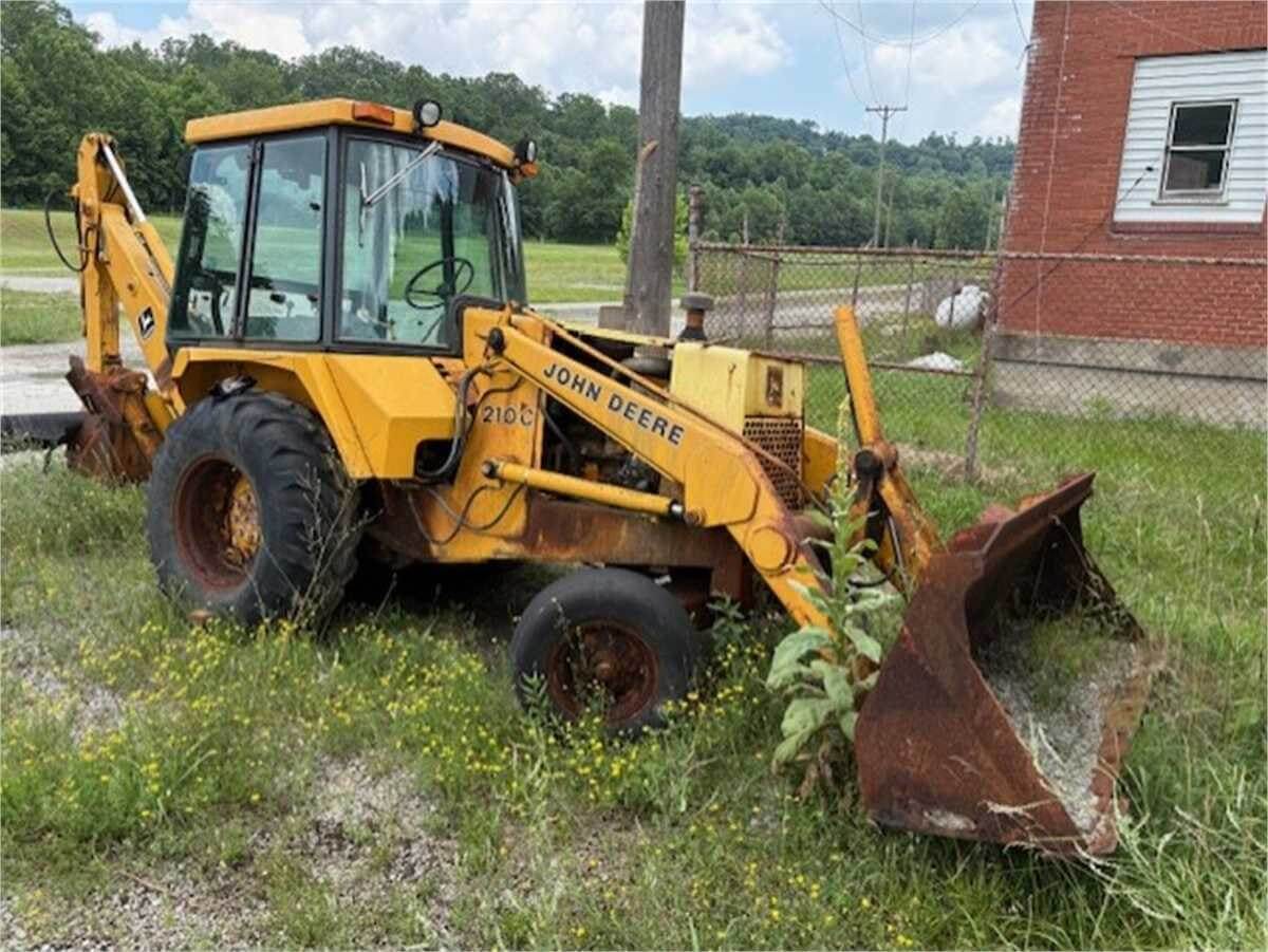 Backhoe Loader for sale on Municibid, Marianna Borough.