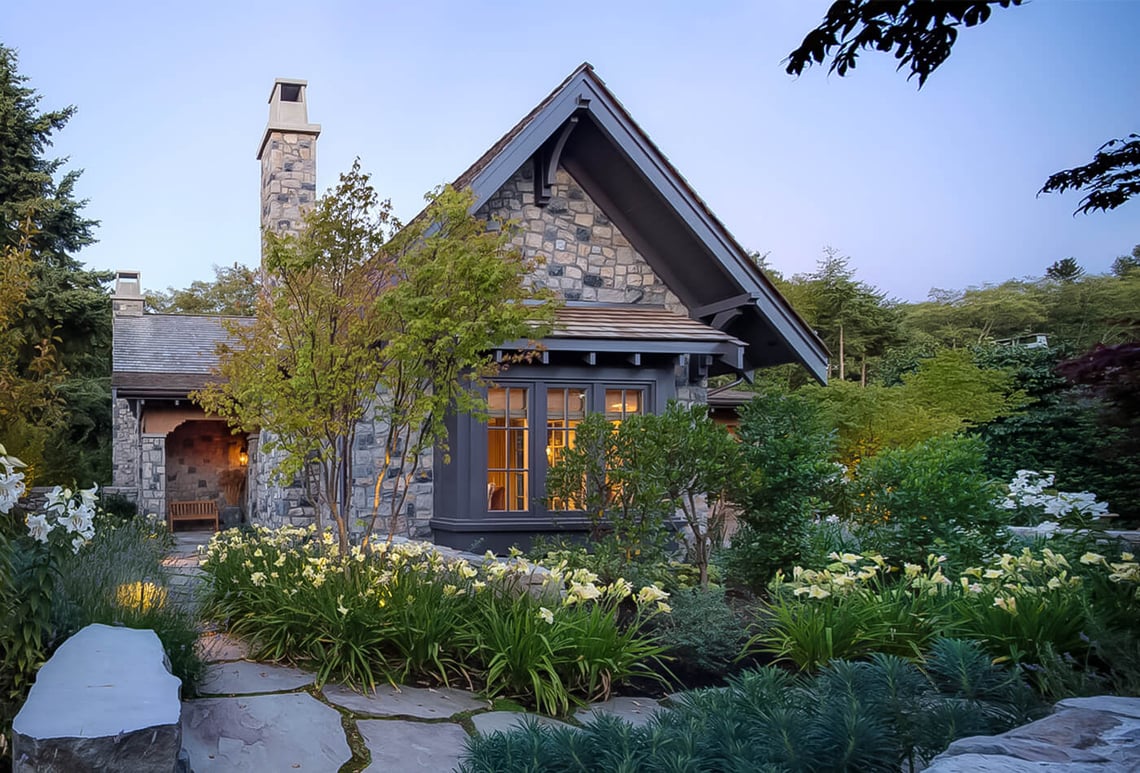 Cottage Garden Makeover: Creating Your Dream Outdoor Retreat