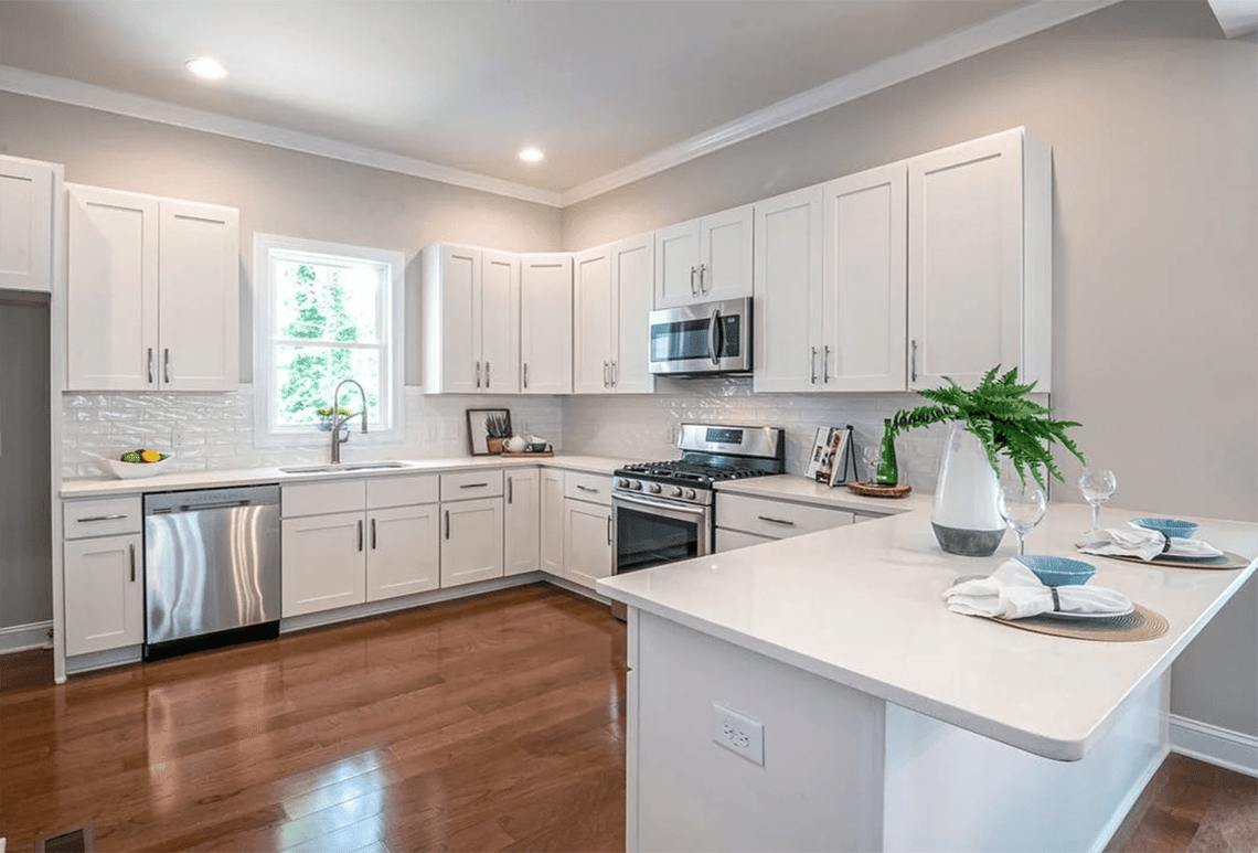 Pure White Quartz; OMG Stylish Stunning Kitchen Stone!!