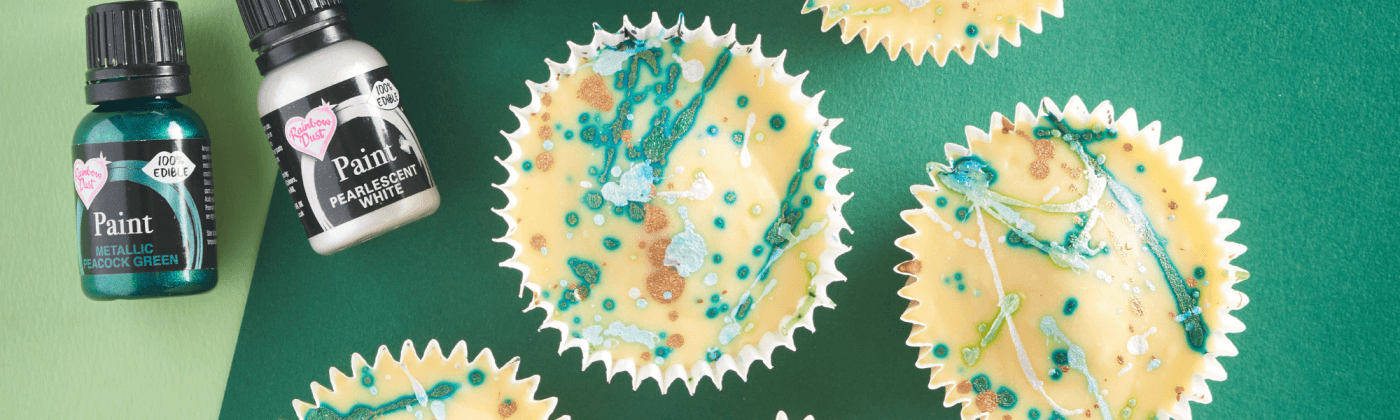 Zesty shimmer cupcakes