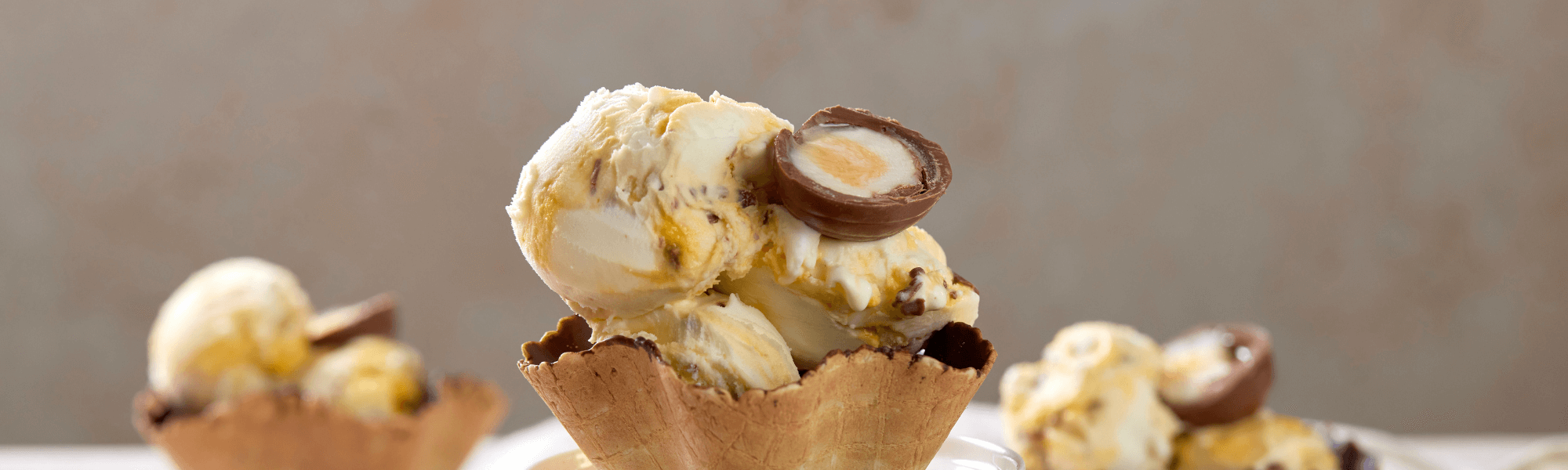 Creme egg gelato