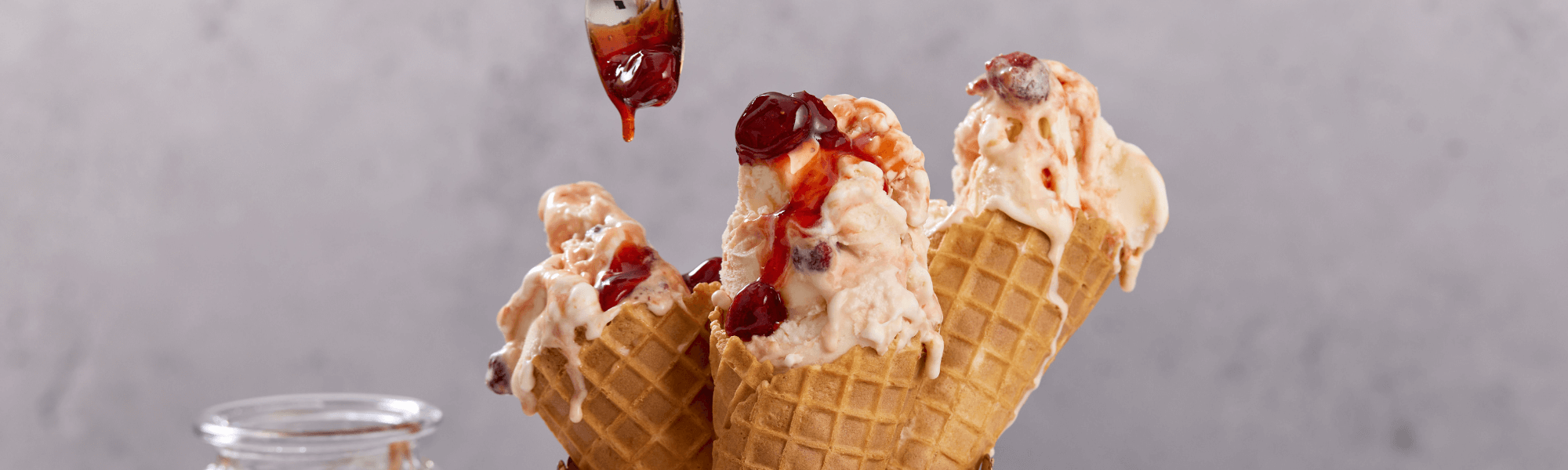 Wild strawberry and almond gelato