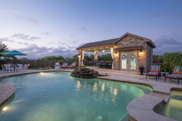 Outdoor Furniture and Kitchen Showroom by Riviera Outdoor Decor