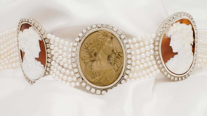 The Making of a One-of-a-Kind Cameo, Diamond and Pearl Collar