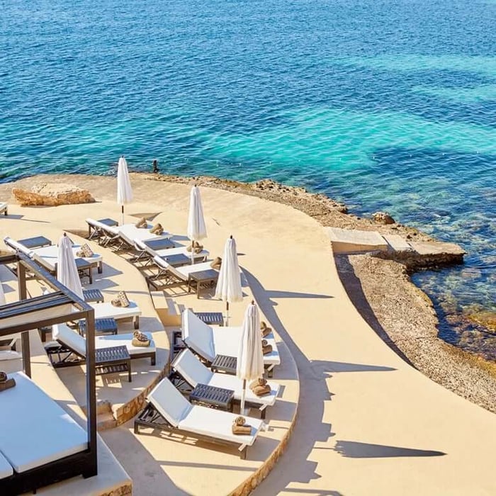 Puro Beach Illetas Mallorca: Ein Morgen im Besten Meerblick-Strandclub des Suedwestens