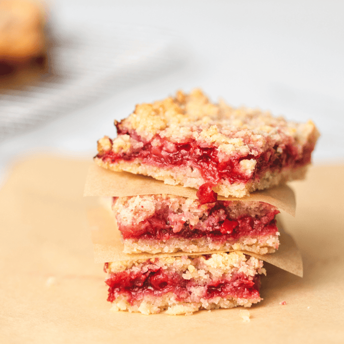 Strawberry Oatmeal Bars