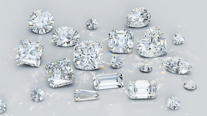 How Are Imitation And Synthetic Diamonds Created