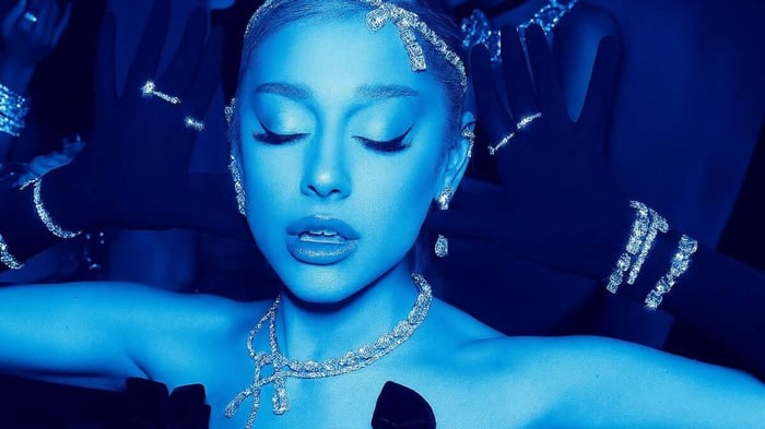 Ariana Grande's Jewellery