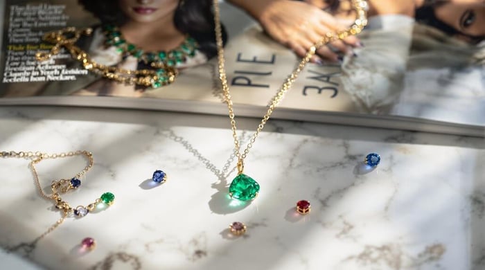Birthstone Necklaces Resurge in the UK: The Sentimental Jewellery Trend Embraced by Celebrities