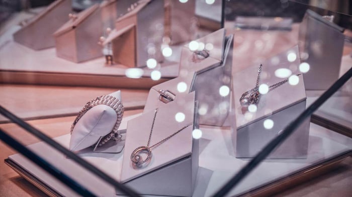 Fine Jewellery and Fashion Jewellery - What Are The Differences?