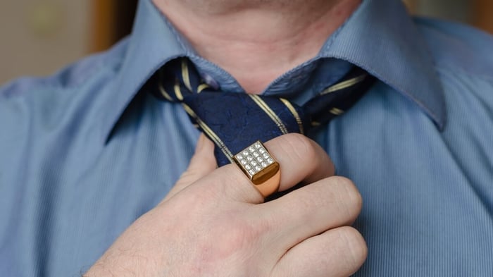 Men's Diamond Rings- Why Would You Want To Wear One?