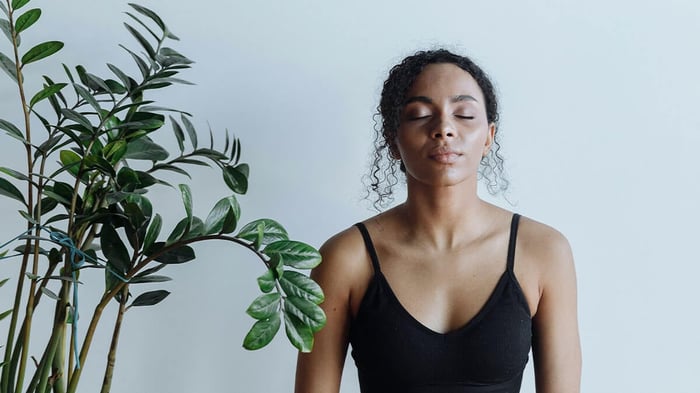 11 Wellness Trends We’re Excited to See Grow in 2022