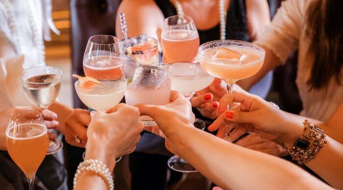 Mixing Alcohol With Carbonated Beverages