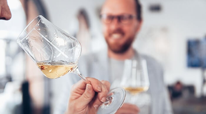 Wine Tasting Notes: Complete How-To Guide