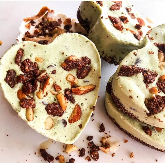 Mint Choc Chip Cookies ’N Cream Hearts