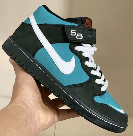 Nike SB Dunk Mid 58 Tour East