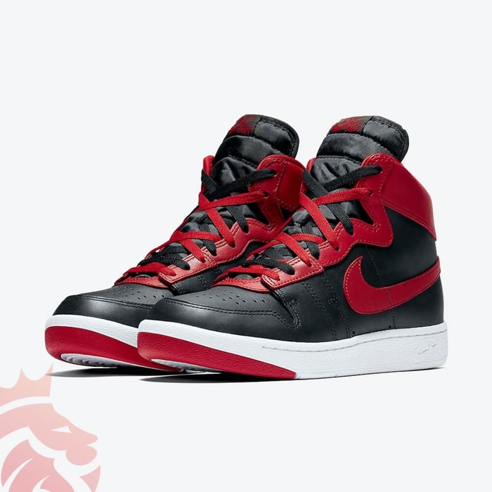 A Closer Look: Back- Door Italy Exclusive Jordan Air Ship Pro “Banned”