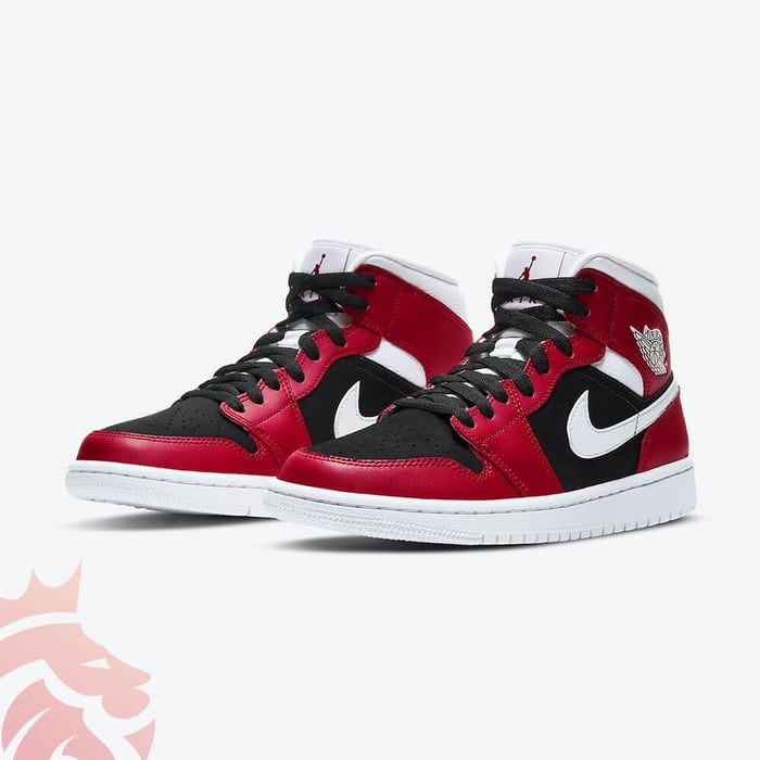 First Look: Air Jordan 1 Mid “Chi”