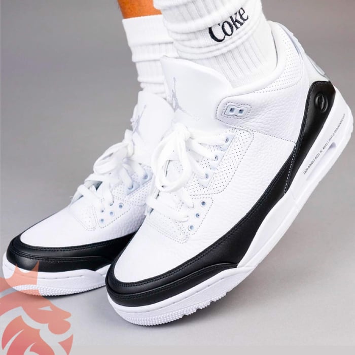 Yankeekicks Closet: Fragment Design x Air Jordan 3 Retro SP