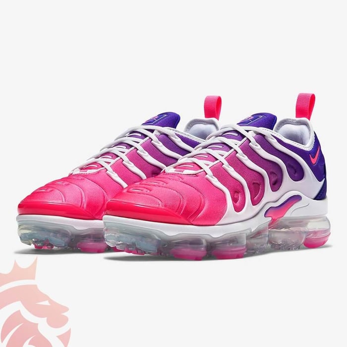 First Look: Nike Air VaporMax Plus SE “Pink to Purple”