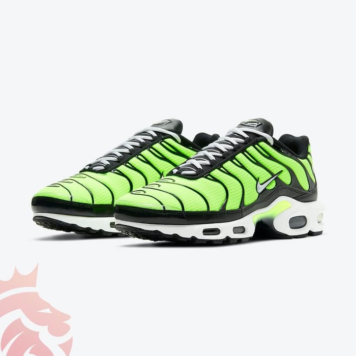 First Look: Nike Air Max Plus “Volt”