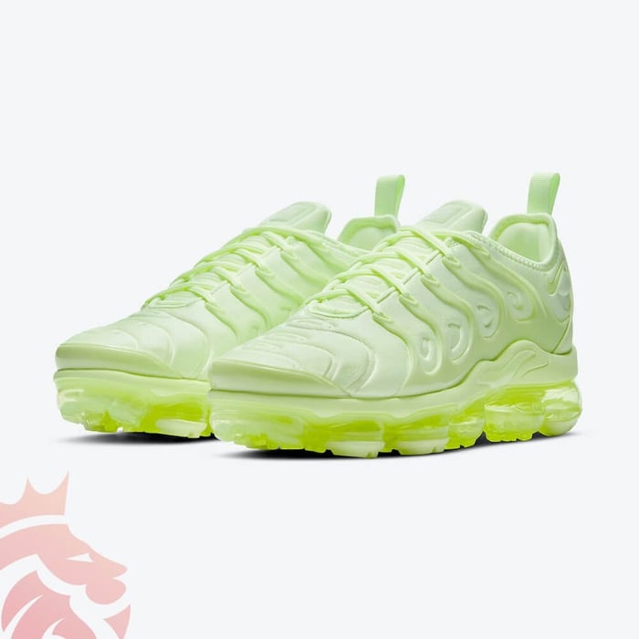 First Look: Nike Air VaporMax Plus “Barely Volt”