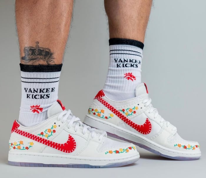 Nike SB Dunk Low Decon 