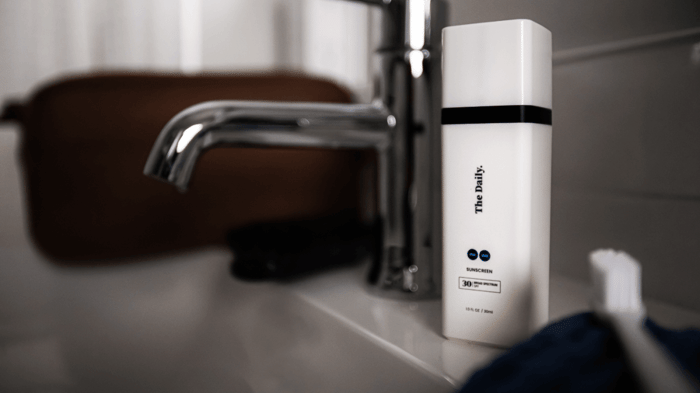 Why Should Men Wear Sunscreen Everyday?