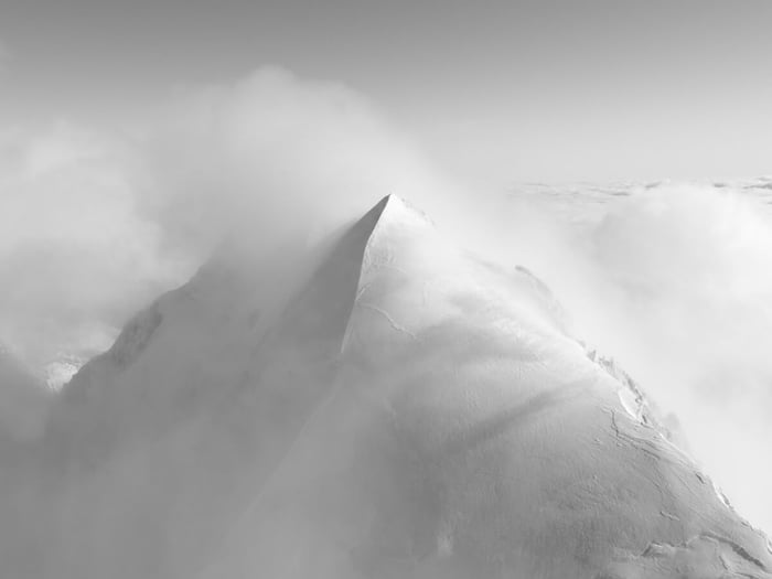 Magische Bilder der Engadiner Wirklichkeit - ein Artikel über Robert Bösch in der Südostschweiz Zeitung