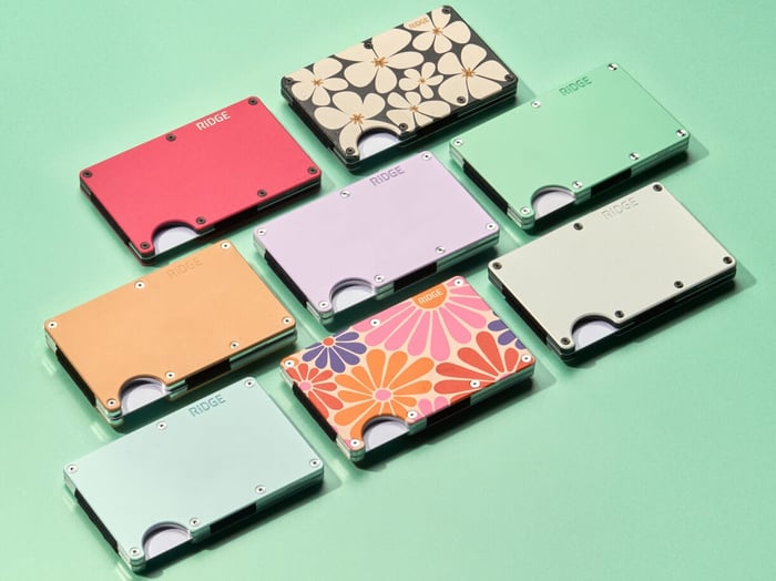 5 Best Personalized Wallets for Men in 2025: Add a Unique Touch to Your Everyday Accessory