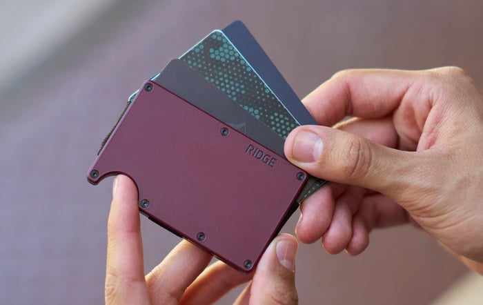 The 13 Best Slim Wallets for Men in 2025, Ranked & Reviewed