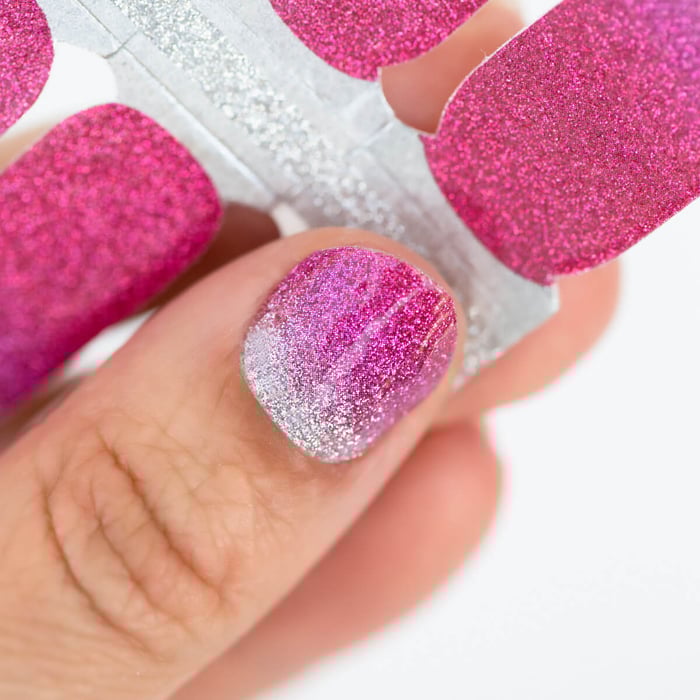 How to Apply Nail Wraps Like a Pro