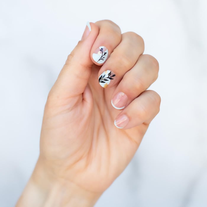 Short Nail Designs: Elevating the Game of Petite Nail