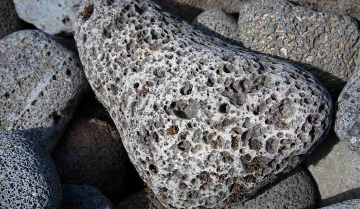 Lava Rocks On A Gas Fire Pit: A How-to Guide For Setup