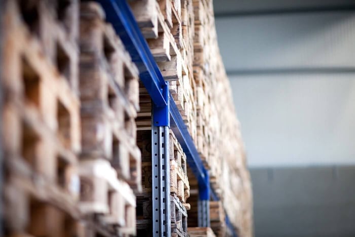 Teardrop Rack vs All Selective Pallet Rack Comparison