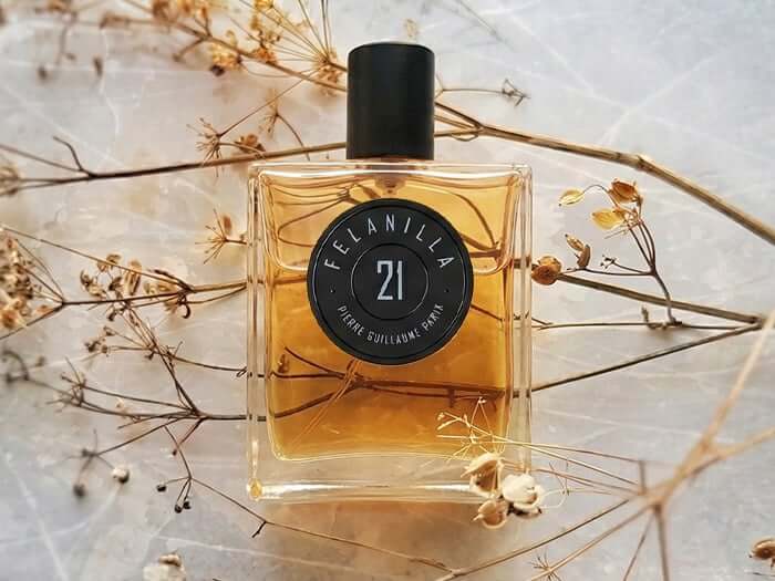 Felanilla 21 Review: The Criminal Side of Iris