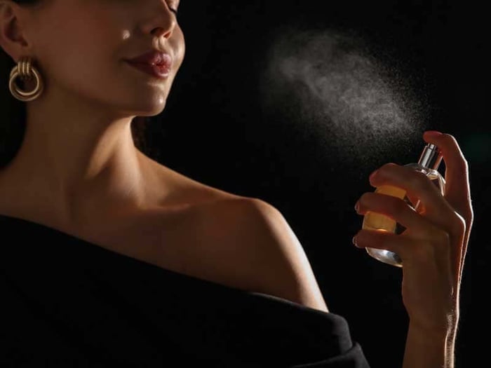 Longevity and Sillage: Maximizing Fragrance Performance