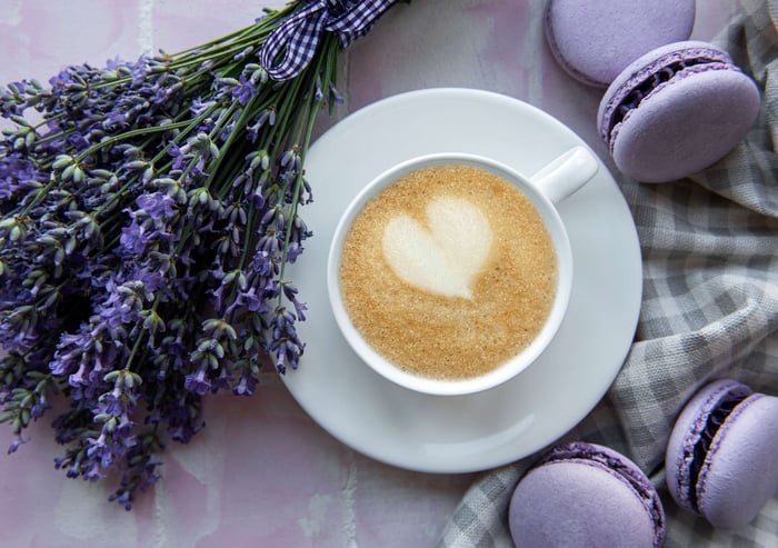 FABULA'S LAVENDER BREEZE OAT LATTE