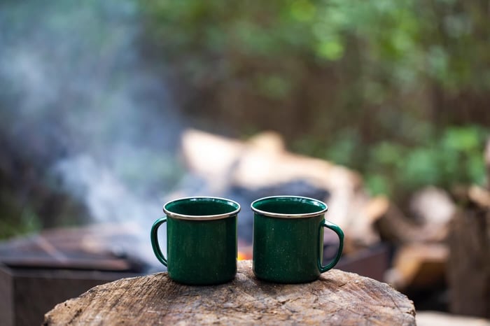 7 Coffee Maker Brewing Gadgets to Use While Camping
