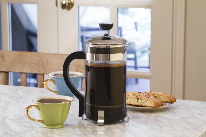 How to Use a French Press (Tips, Tricks, and More)