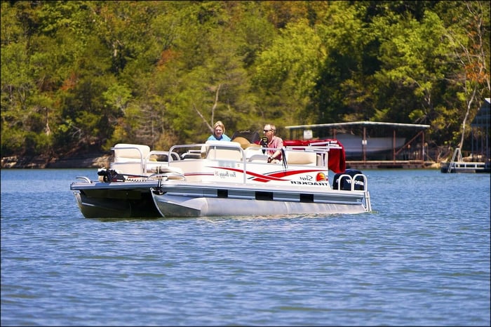 How To Choose The Best Small Pontoon Boat For Water Adventures