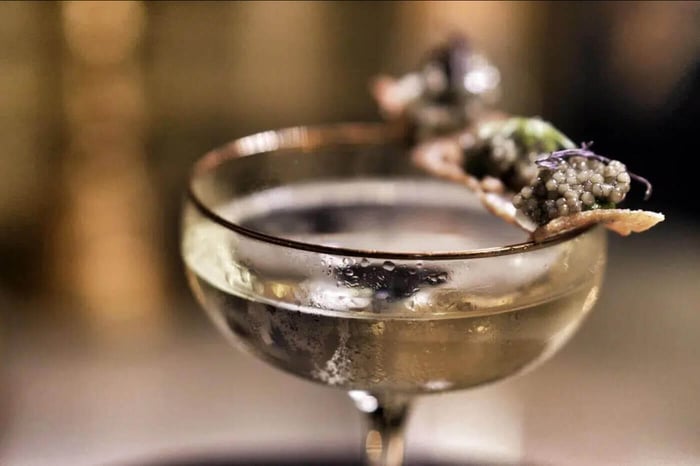 Caviar and Craft Cocktails: Mixology Meets Luxury